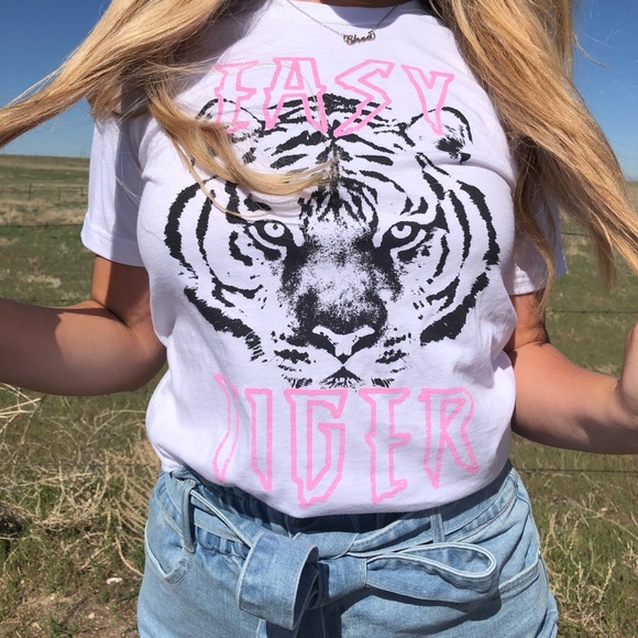 Easy Tiger Tee - Picture 2 of 2